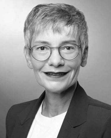 Dr. Annette Götz